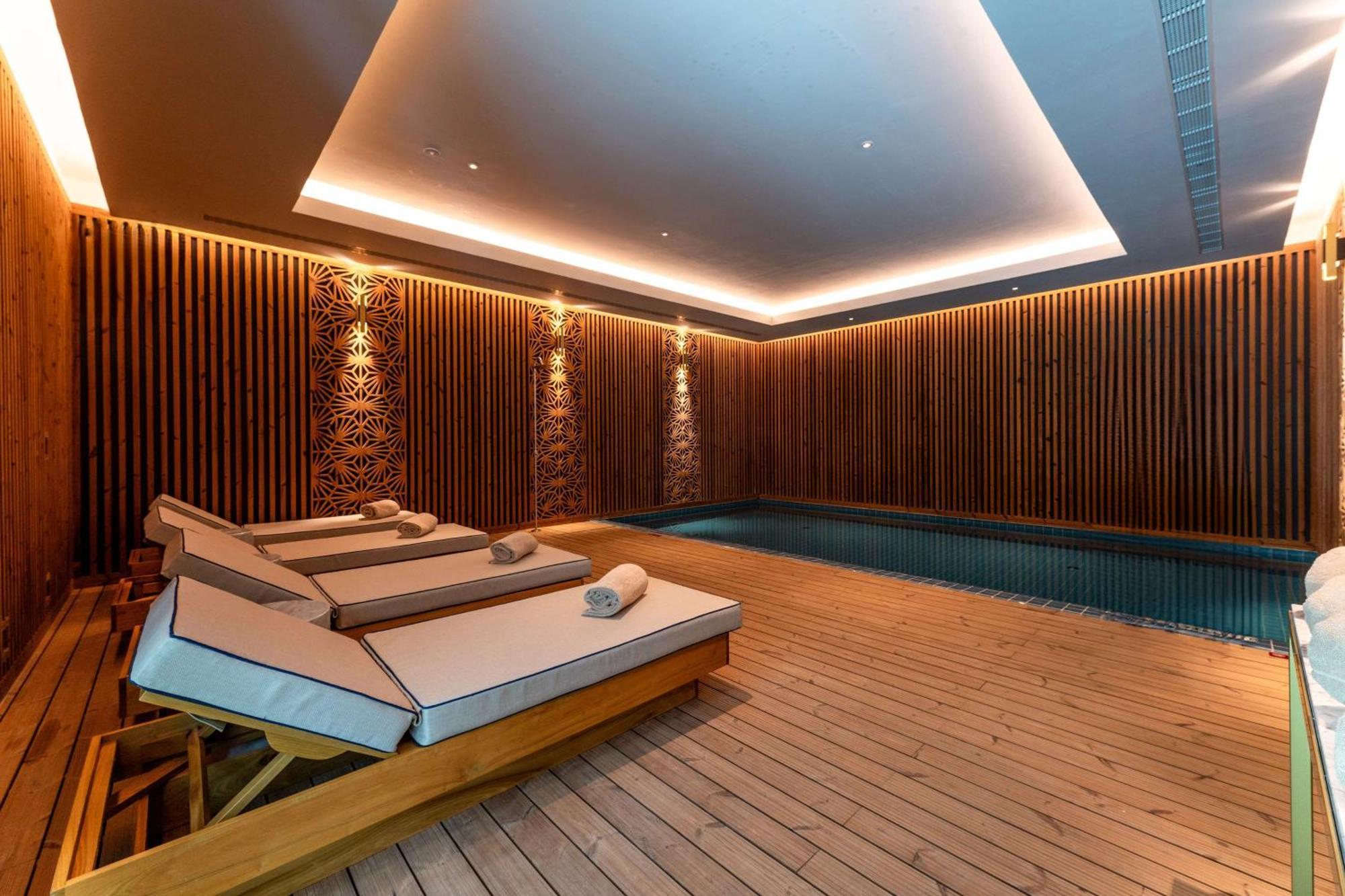 Legacy Hotel Cascais, Curio Collection By Hilton Bagian luar foto